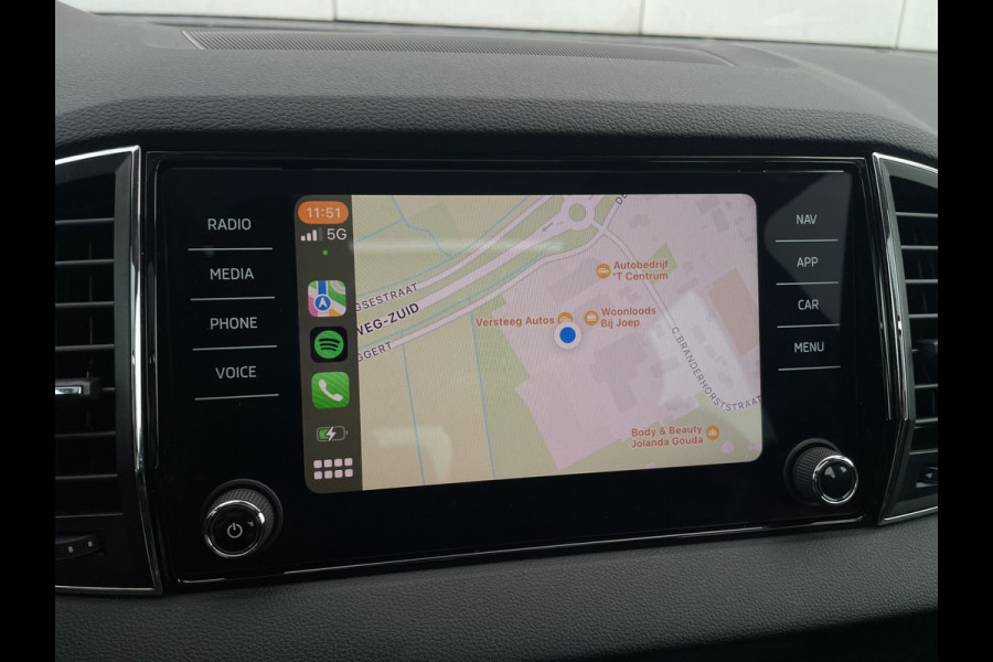 Škoda Karoq 1.5 TSI ACT Business Edition | Pano | LED | Carplay | Virtual | Camera | Navi