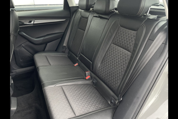 Škoda Karoq 1.5 TSI ACT Business Edition | Pano | LED | Carplay | Virtual | Camera | Navi