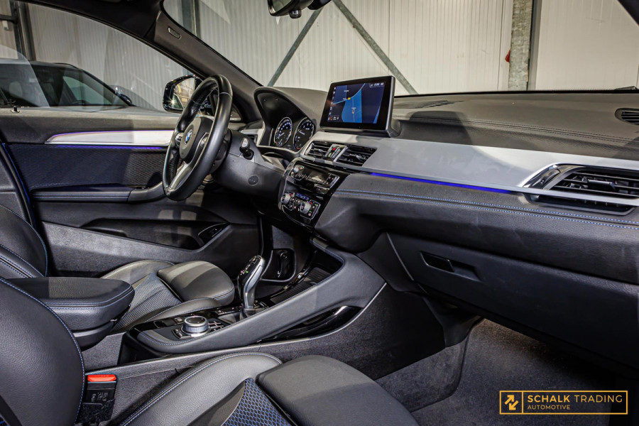 BMW X2 XDrive20i M-sport H&K Trekhaak HUD NWAPK Navi XL Gar