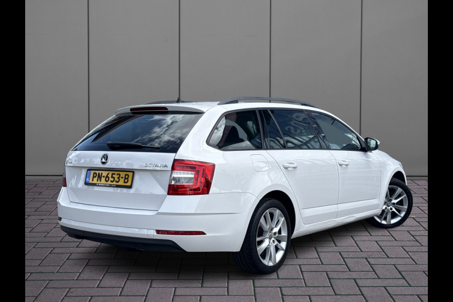 Škoda Octavia Combi 1.0 TSI Ambition Business | NL-auto | Navi | Carplay | Clima | PDC | BTW