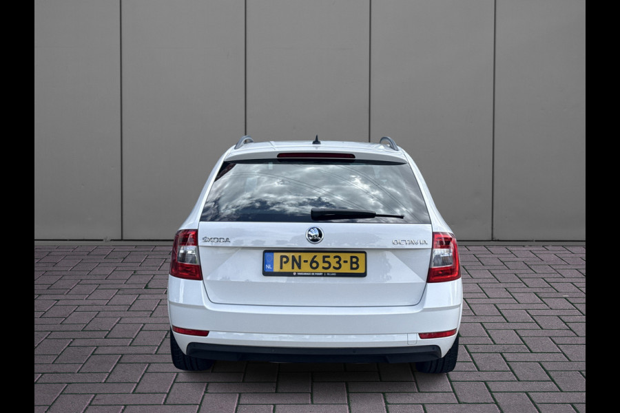 Škoda Octavia Combi 1.0 TSI Ambition Business | NL-auto | Navi | Carplay | Clima | PDC | BTW