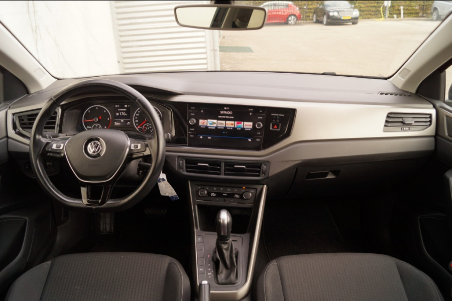 Volkswagen Polo 1.6 TDI DSG Comfortline -ECC-PDC-ACC-CARPLAY-