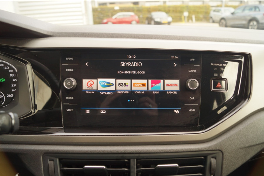 Volkswagen Polo 1.6 TDI DSG Comfortline -ECC-PDC-ACC-CARPLAY-