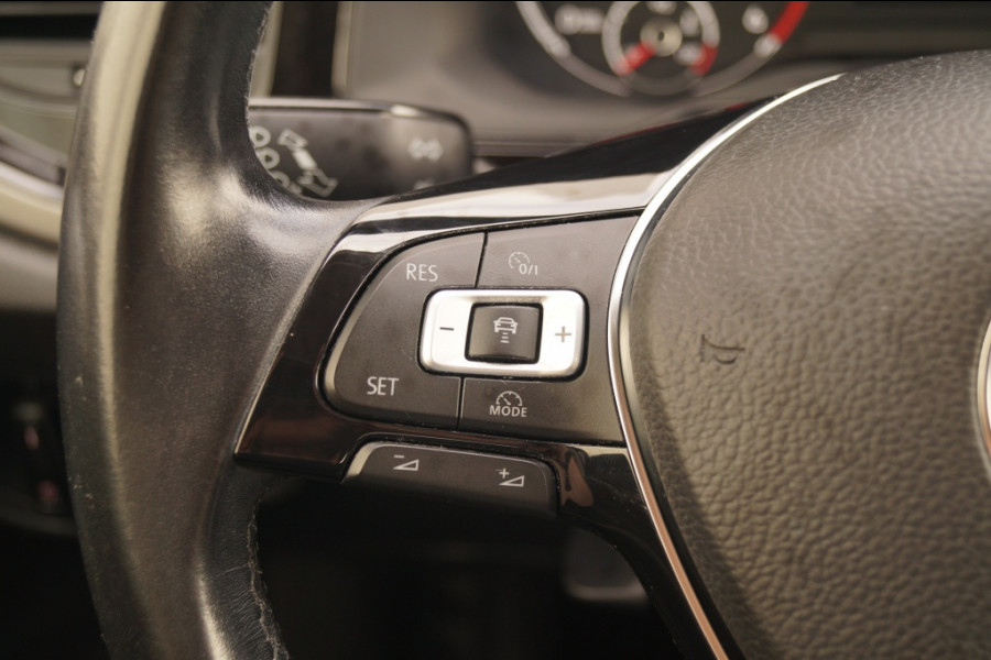 Volkswagen Polo 1.6 TDI DSG Comfortline -ECC-PDC-ACC-CARPLAY-