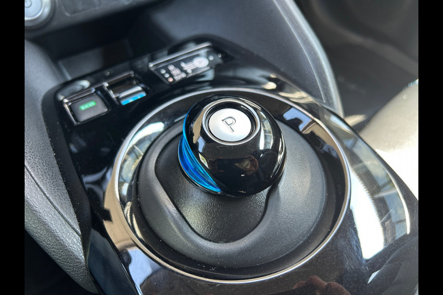 Nissan Leaf Tekna 40 kWh 88% SOH Bose Leder Trekhaak Rijklaarprijs!
