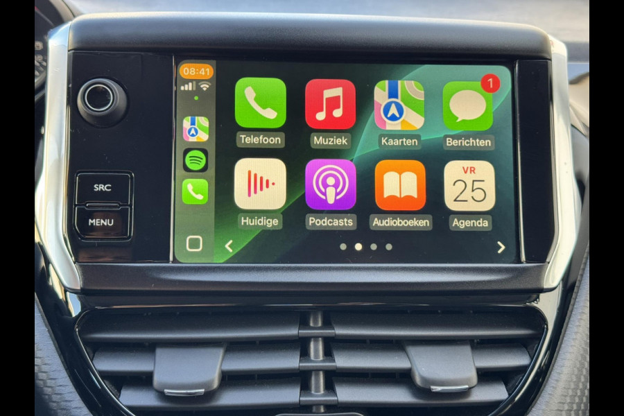 Peugeot 2008 1.2 PureTech GT-line Cruise Control Climate control Parkeersensor Verwarmde stoelen Apple / Android Carplay