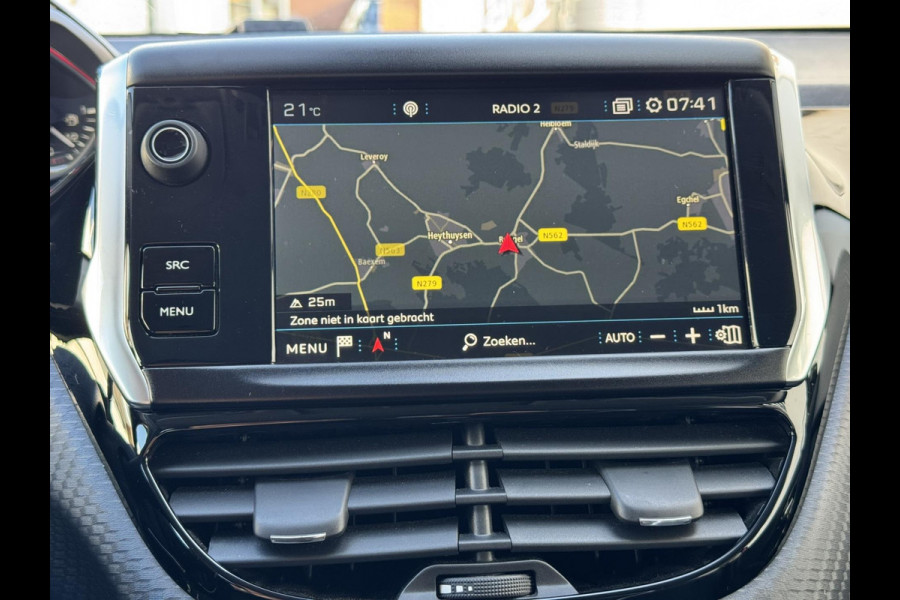 Peugeot 2008 1.2 PureTech GT-line Cruise Control Climate control Parkeersensor Verwarmde stoelen Apple / Android Carplay