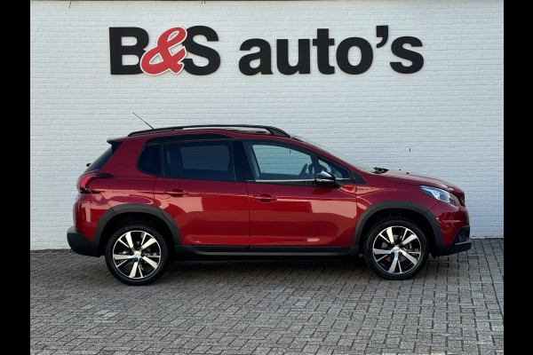 Peugeot 2008 1.2 PureTech GT-line Cruise Control Climate control Parkeersensor Verwarmde stoelen Apple / Android Carplay