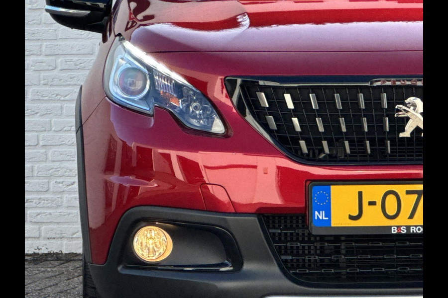 Peugeot 2008 1.2 PureTech GT-line Cruise Control Climate control Parkeersensor Verwarmde stoelen Apple / Android Carplay