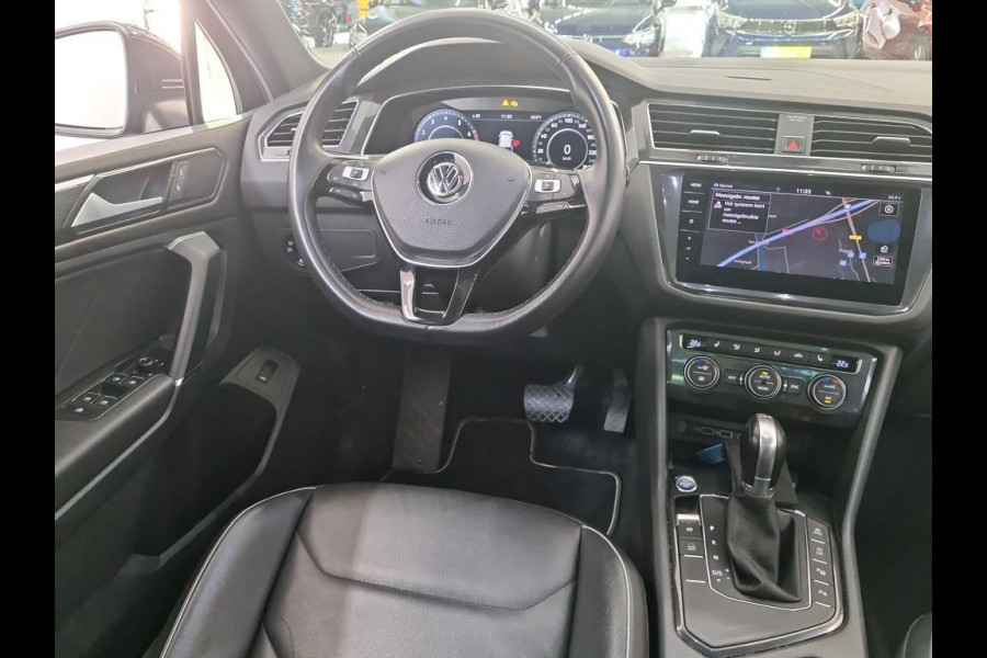 Volkswagen Tiguan Allspace 150PK R-LINE HIGHLINE PANORAMADAK VIRTUAL LEDER LED NAP BOMVOL NEDERLANDSE AUTO
