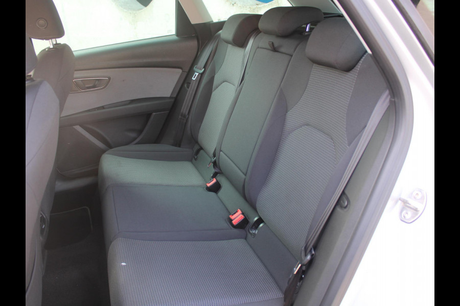 Seat León ST 1.0 EcoTSI Style Business Intense | NAVIGATIE | TREKHAAK |
