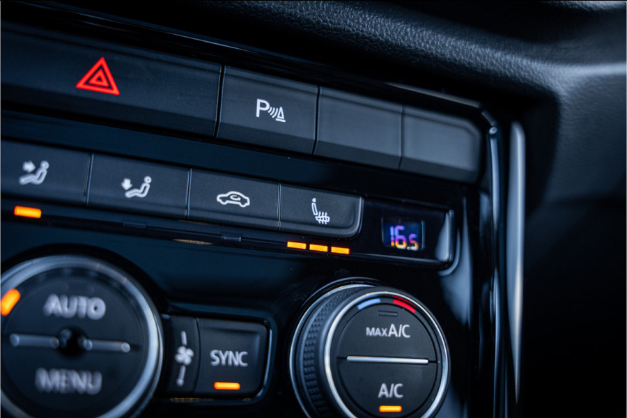 Volkswagen T-Roc 2.0 TSI 4Motion R - Panorama | Keyless | ACC | Beats Audio