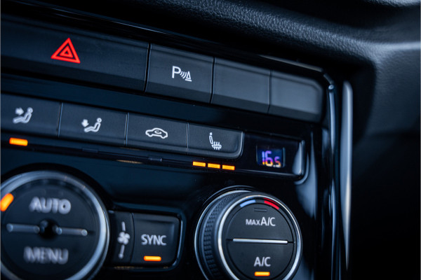 Volkswagen T-Roc 2.0 TSI 4Motion R - Panorama | Keyless | ACC | Beats Audio