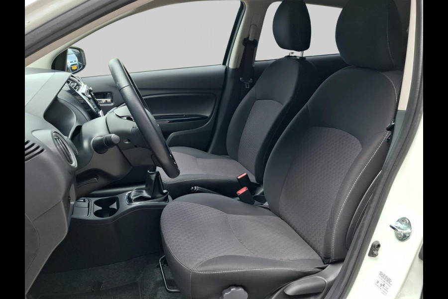 Mitsubishi Space Star 1.0 Active | Navi | Trekhaak | Airco | Lichtmetalen velgen