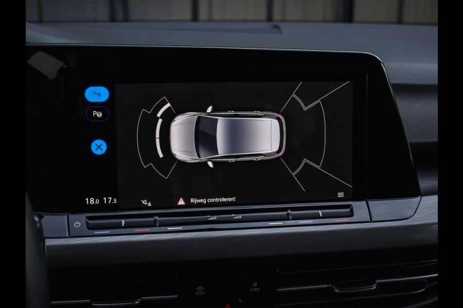 Volkswagen Golf 1.5 eTSI | BLACK-OPTIC | LED | ERGO ACTIVE SEATS+MEMORY | AMBIANCE INTERIEUR |