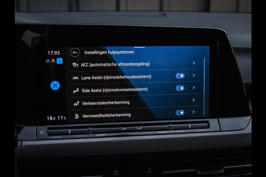 Volkswagen Golf 1.5 eTSI | BLACK-OPTIC | LED | ERGO ACTIVE SEATS+MEMORY | AMBIANCE INTERIEUR |