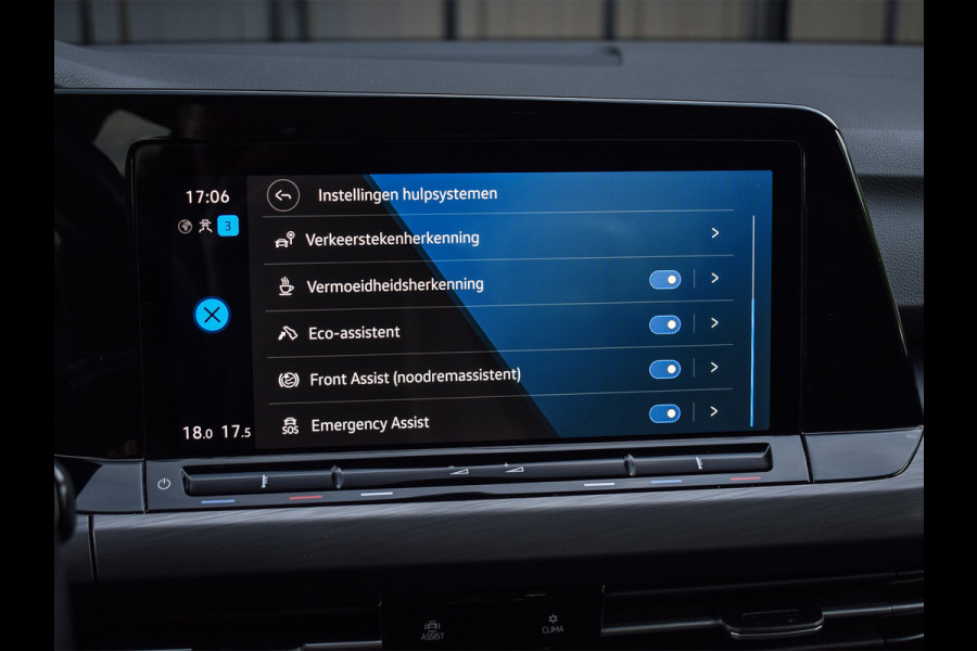 Volkswagen Golf 1.5 eTSI | BLACK-OPTIC | LED | ERGO ACTIVE SEATS+MEMORY | AMBIANCE INTERIEUR |