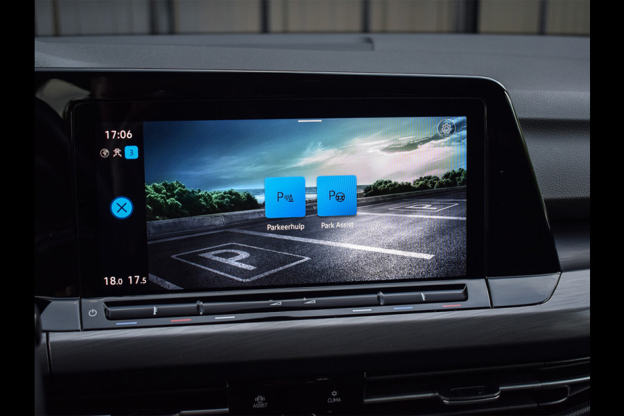 Volkswagen Golf 1.5 eTSI | BLACK-OPTIC | LED | ERGO ACTIVE SEATS+MEMORY | AMBIANCE INTERIEUR |