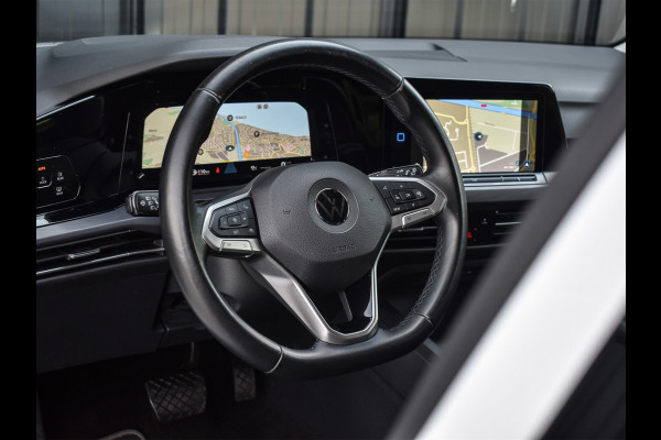 Volkswagen Golf 1.5 eTSI | BLACK-OPTIC | LED | ERGO ACTIVE SEATS+MEMORY | AMBIANCE INTERIEUR |