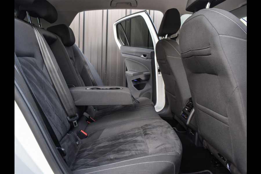 Volkswagen Golf 1.5 eTSI | BLACK-OPTIC | LED | ERGO ACTIVE SEATS+MEMORY | AMBIANCE INTERIEUR |