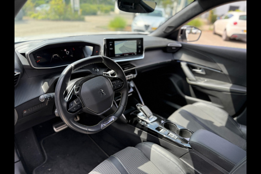 Peugeot 2008 1.2 PureTech GT