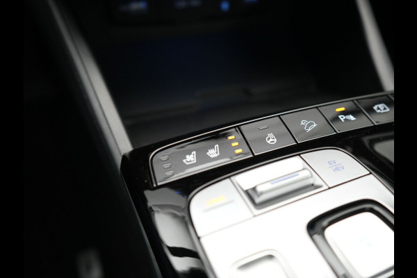 Hyundai Tucson 1.6 T-GDI Premium 4WD Plug In Hybrid 265pk Dealer O.H. PHEV | Panodak | Trekhaak Afneembaar | Adaptive Cruise | Lederen Sportstoelen Memory & Ventilatie | Krell Audio | Stoel & Stuurverwarming | Navigatie | Apple Carplay | Camera | Virtual |