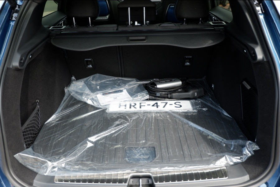 Lynk & Co 01 1.5 Plug-In Hybrid 262pk Fabrieksgarantie TREKHAAK! Rijklaar!
