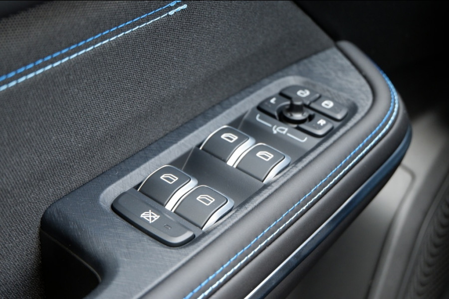 Lynk & Co 01 1.5 Plug-In Hybrid 262pk Fabrieksgarantie TREKHAAK! Rijklaar!
