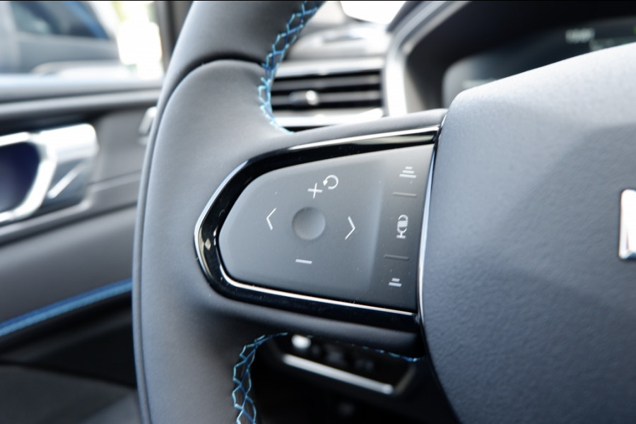 Lynk & Co 01 1.5 Plug-In Hybrid 262pk Fabrieksgarantie TREKHAAK! Rijklaar!