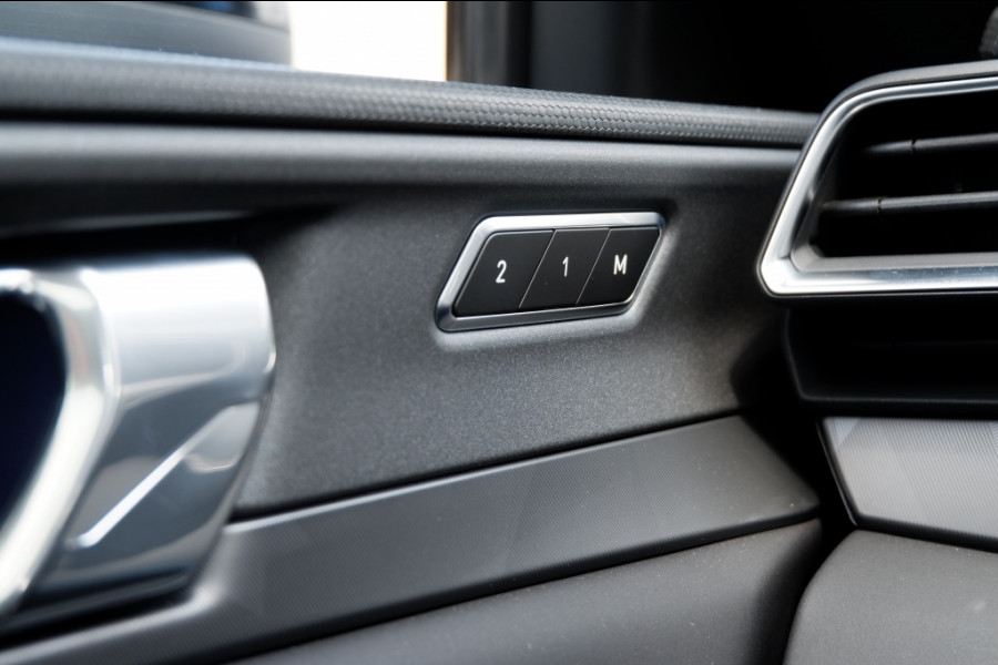 Lynk & Co 01 1.5 Plug-In Hybrid 262pk Fabrieksgarantie TREKHAAK! Rijklaar!