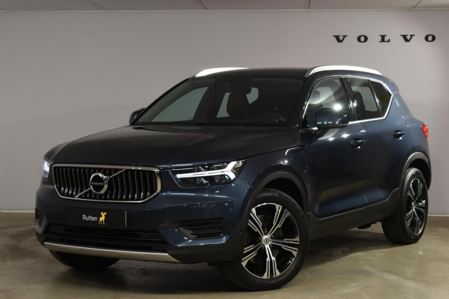 Volvo XC40 T4 211PK Automaat Inscription / Navigatie / Camera / Parkeersensoren / Adaptieve Cruise Control / Elektrische Achterklep / LM Velgen / Trekhaak /
