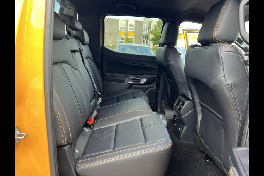 Ford Ranger 2.3 PHEV Wildtrak Double Cab 281pk | 5 persoons! | Technology Pack Plus Trailer | Cargo Area Pack | Power Rollertop | Prijs excl. BTW incl. BPM | laadkabel mode 3 16A | Rijklaar
