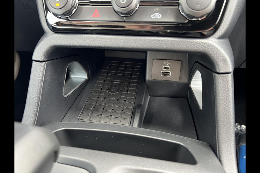 Ford Ranger 2.3 PHEV Wildtrak Double Cab 281pk | 5 persoons! | Technology Pack Plus Trailer | Cargo Area Pack | Power Rollertop | Prijs excl. BTW incl. BPM | laadkabel mode 3 16A | Rijklaar