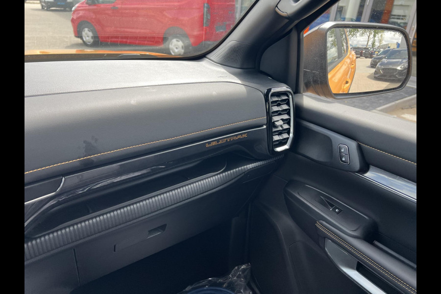 Ford Ranger 2.3 PHEV Wildtrak Double Cab 281pk | 5 persoons! | Technology Pack Plus Trailer | Cargo Area Pack | Power Rollertop | Prijs excl. BTW incl. BPM | laadkabel mode 3 16A | Rijklaar