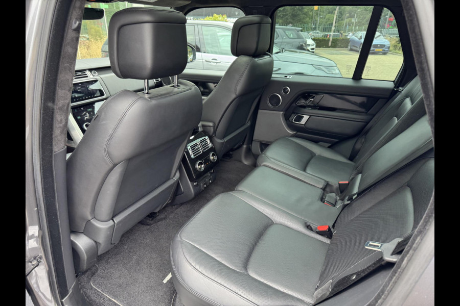 Land Rover Range Rover P400e Vogue