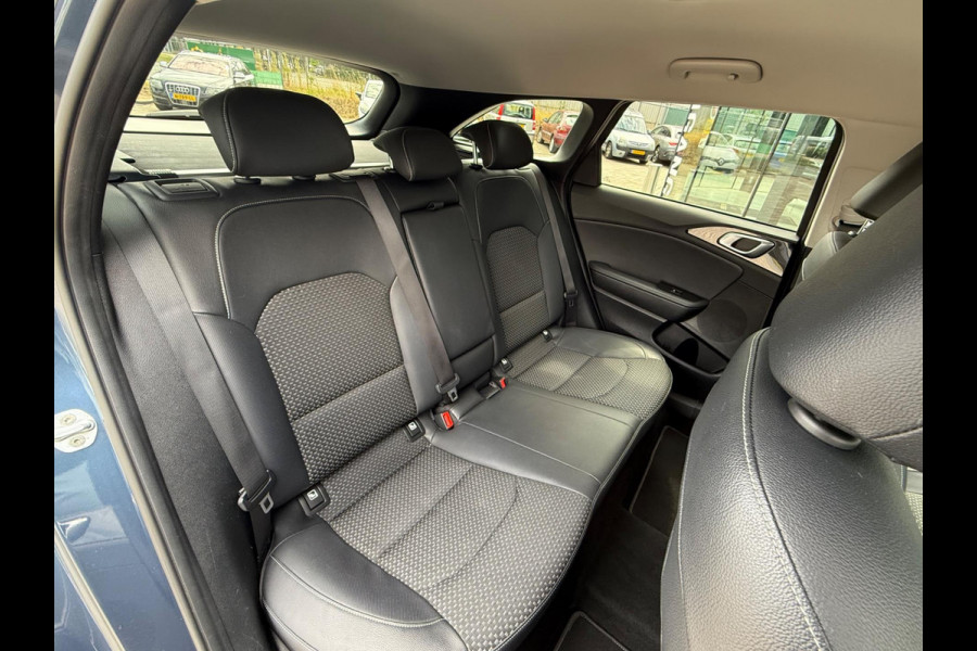 Kia Ceed Sportswagon 1.4 T-GDi automaat DynamicPlusLine, NAP, CarPlay, Trekhaak, KeyLess