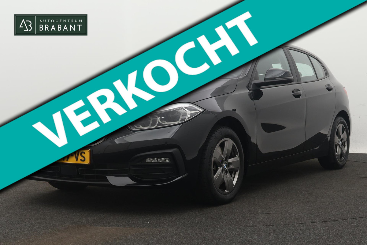BMW 1-serie 118i Business Edition Plus Automaat (NAVIGATIE, PARKEERSENSOREN, CARPLAY, LED, 1e EIGENAAR, DEALER ONDERHOUDEN) BMW 1-serie 118i Business Edition Plus Automaat (NAVIGATIE, PARKEERSENSOREN, CARPLAY, LED, 1e EIGENAAR, DEALER ONDERHOUDEN)