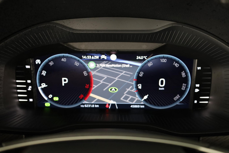 Škoda Kodiaq Business Edition Plus 7 p. 150 pk Automaat (DSG) | Verlengde garantie | Navigatie | Panoramadak | Elektr. trekhaak | Parkeersensoren (Park assist) | Rondomzicht camera | Stoelverwarming v/a |