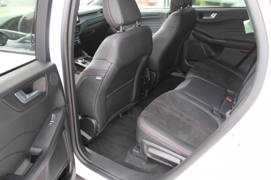 Ford Kuga 2.5 PHEV ST-Line X | AGR Stoelen | Privacy Glass | 19 INCH LMV | Electrische achterklep | Navigatie | Camera | Climate Control | Adaptieve Cruise Control