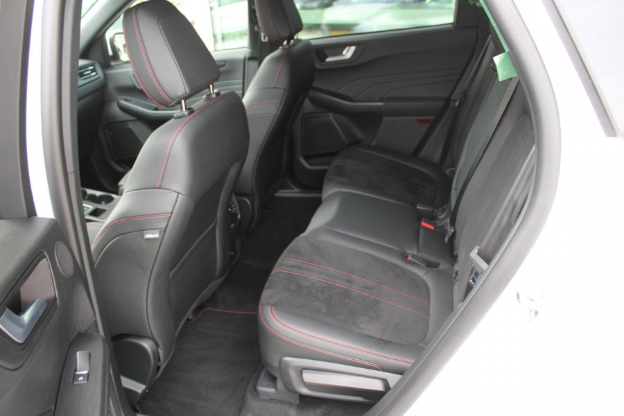 Ford Kuga 2.5 PHEV ST-Line X | AGR Stoelen | Privacy Glass | 19 INCH LMV | Electrische achterklep | Navigatie | Camera | Climate Control | Adaptieve Cruise Control