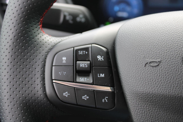 Ford Kuga 2.5 PHEV ST-Line X | AGR Stoelen | Privacy Glass | 19 INCH LMV | Electrische achterklep | Navigatie | Camera | Climate Control | Adaptieve Cruise Control