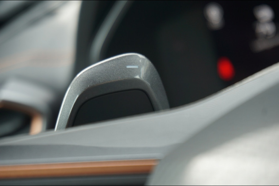 CUPRA Formentor 245PK PHEV KUIPSTOELEN | NAVI | CAMERA | ADAPTIVE | SPORTIEF!