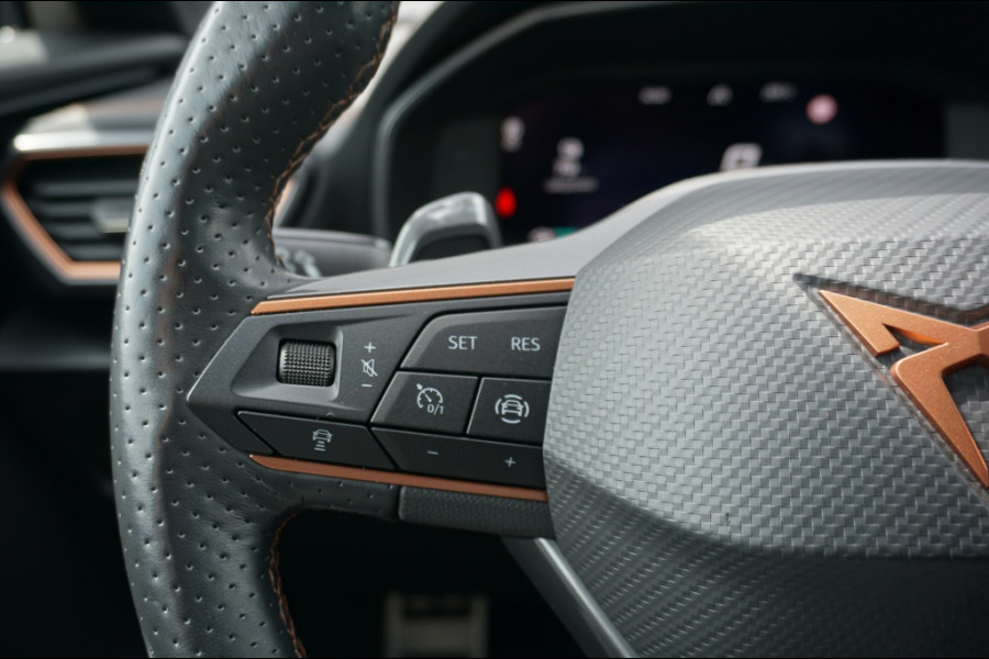 CUPRA Formentor 245PK PHEV KUIPSTOELEN | NAVI | CAMERA | ADAPTIVE | SPORTIEF!
