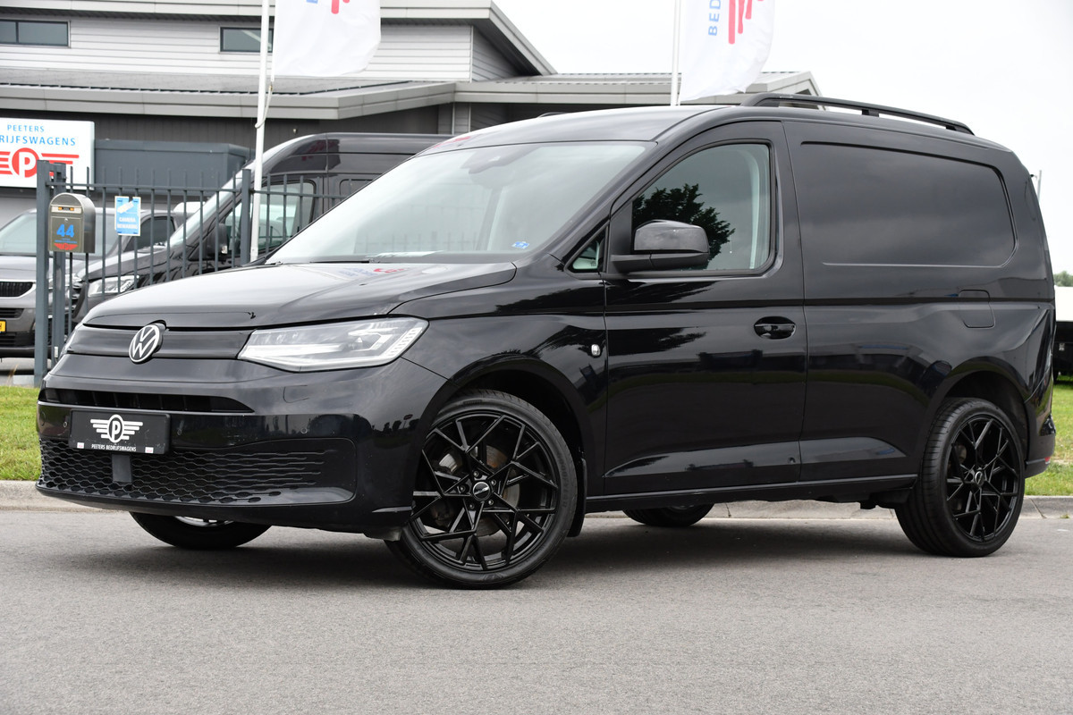 Volkswagen Caddy Cargo 1.5 TSI Black Edition Benzine, Camera, Cruise, Carplay, LED, 115pk, Automaat, Stoelverwarming, NAVI, Trekhaak, Uniek! Volkswagen Caddy Cargo 1.5 TSI Black Edition Benzine, Camera, Cruise, Carplay, LED, 115pk, Automaat, Stoelverwarming, NAVI, Trekhaak, Uniek!