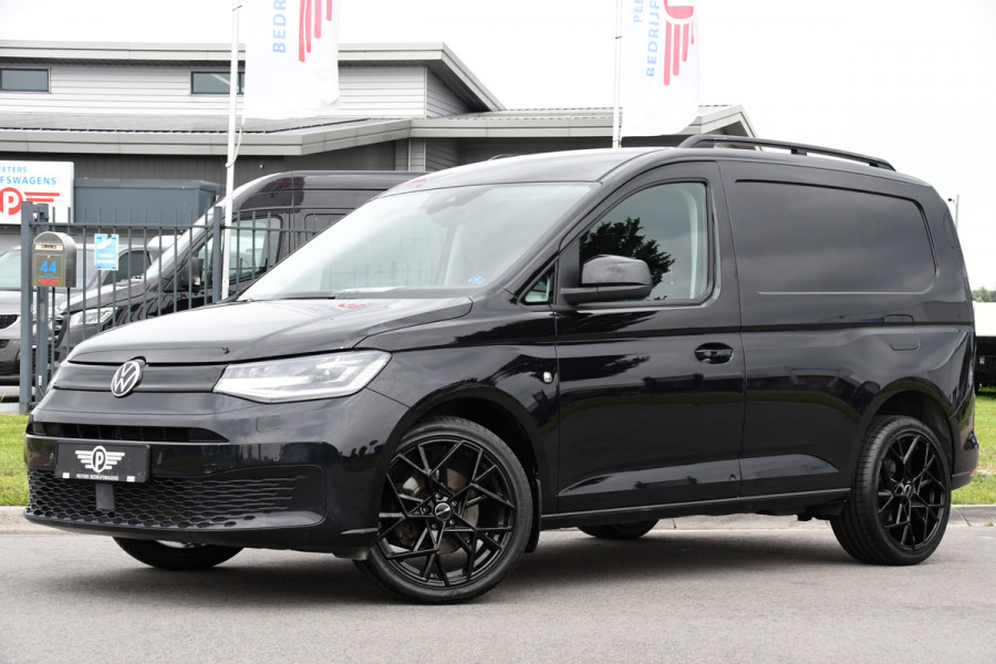 Volkswagen Caddy Cargo 1.5 TSI Black Edition Benzine, Camera, Cruise, Carplay, LED, 115pk, Automaat, Stoelverwarming, NAVI, Trekhaak, Uniek!