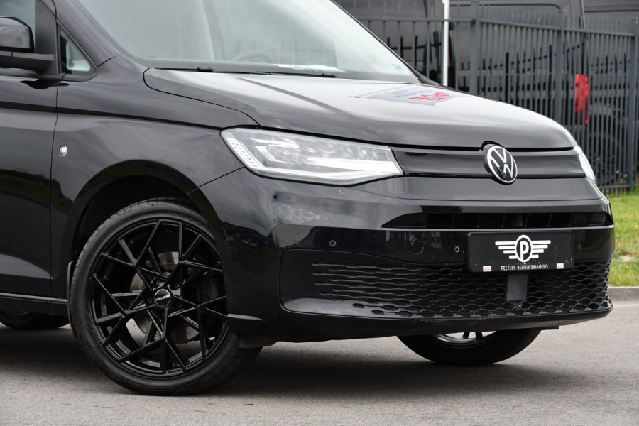 Volkswagen Caddy Cargo 1.5 TSI Black Edition Benzine, Camera, Cruise, Carplay, LED, 115pk, Automaat, Stoelverwarming, NAVI, Trekhaak, Uniek!