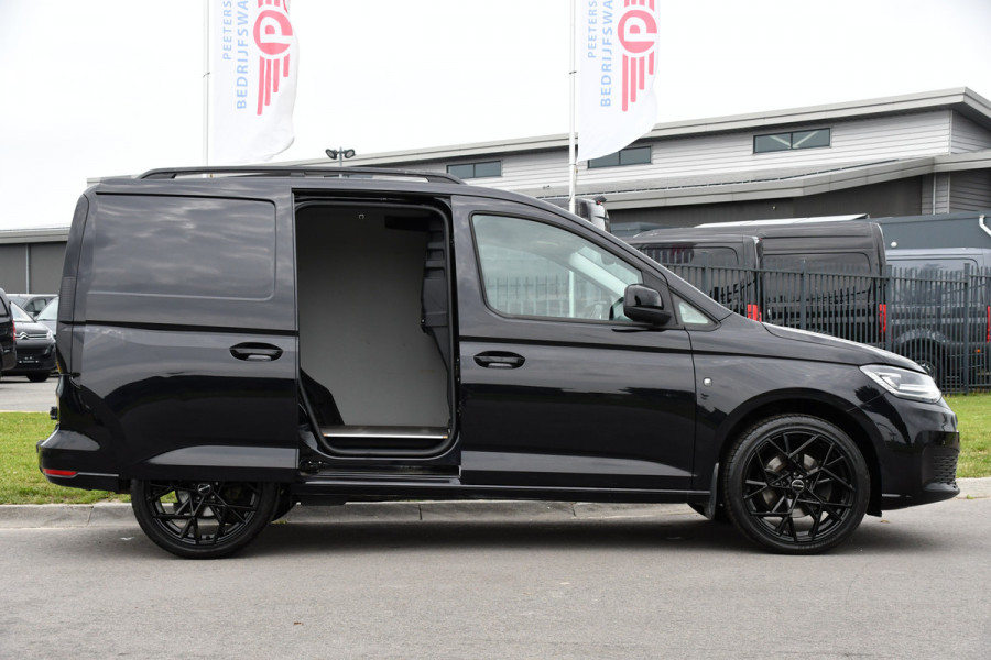 Volkswagen Caddy Cargo 1.5 TSI Black Edition Benzine, Camera, Cruise, Carplay, LED, 115pk, Automaat, Stoelverwarming, NAVI, Trekhaak, Uniek!