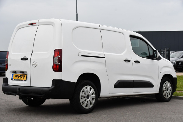 Opel Combo 1.5D L2H1 Edition Camera, Cruise, Carplay, 102pk, Trekhaak, Multimedia, Uniek!