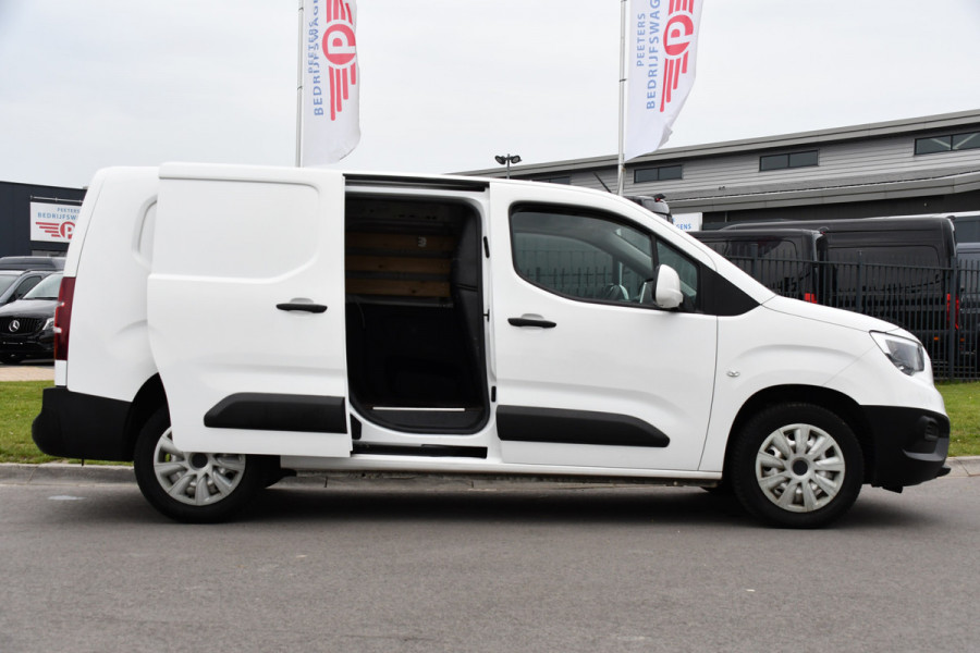 Opel Combo 1.5D L2H1 Edition Camera, Cruise, Carplay, 102pk, Trekhaak, Multimedia, Uniek!