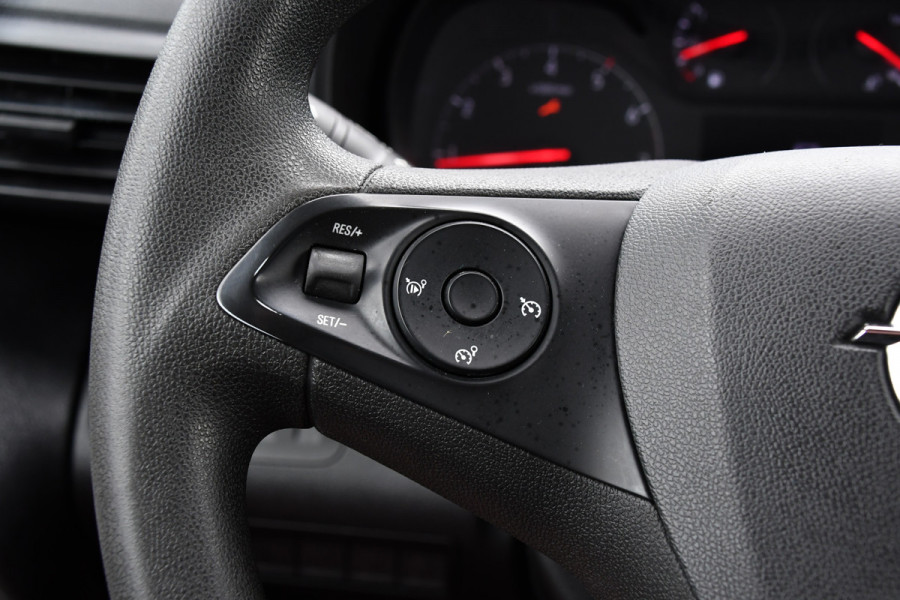 Opel Combo 1.5D L2H1 Edition Camera, Cruise, Carplay, 102pk, Trekhaak, Multimedia, Uniek!